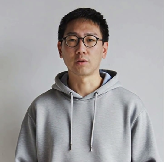 片山晃の肖像